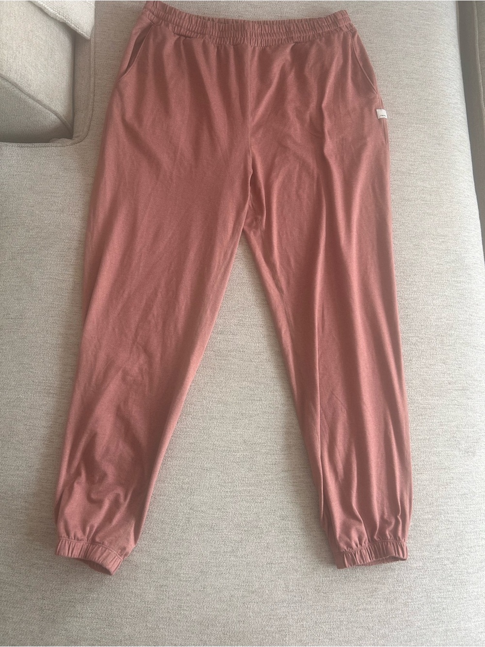 Vuori boyfriend joggers / sweatpants